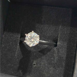 New Moissanite ring - 1.0 carat